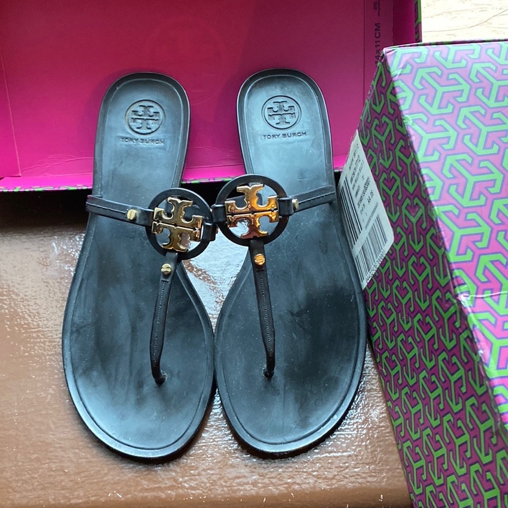 Tori Burch Mini Miller Black Jelly Thong Size 8